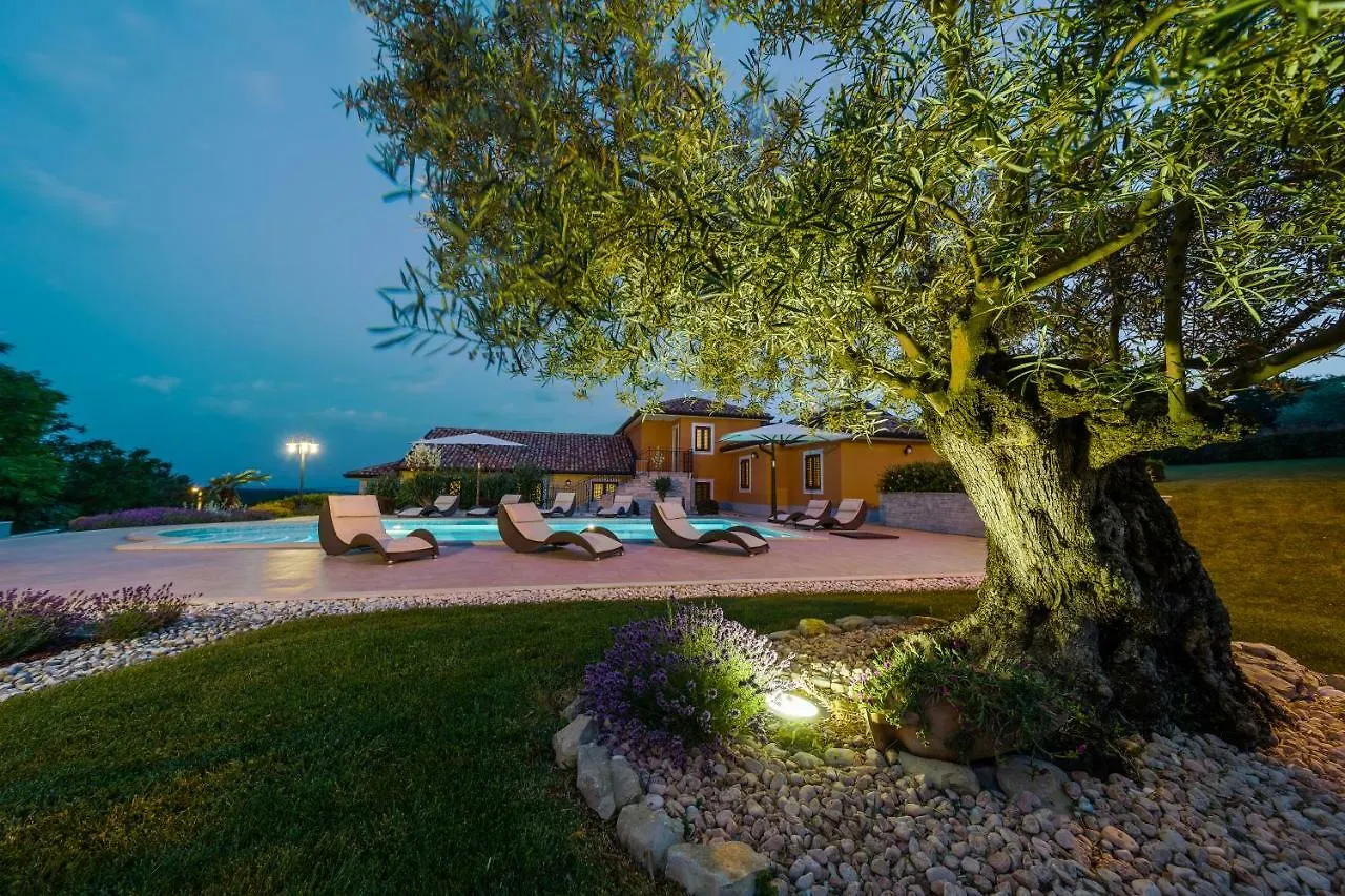 Villa Gioan - Max 18, Private Playground And Sea View Croatia