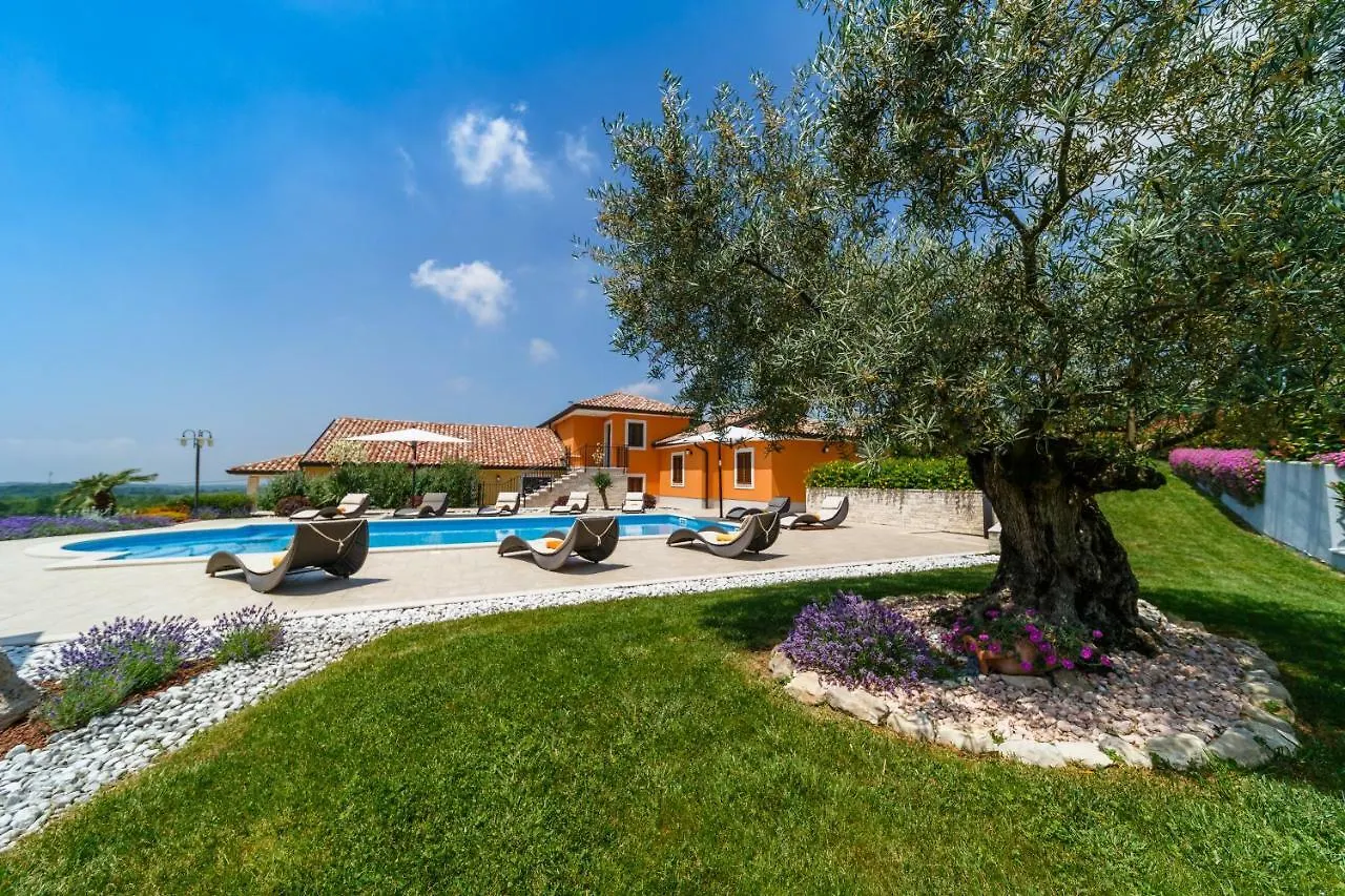 Villa Gioan - Max 18, Private Playground And Sea View 0*, Materada Croatia